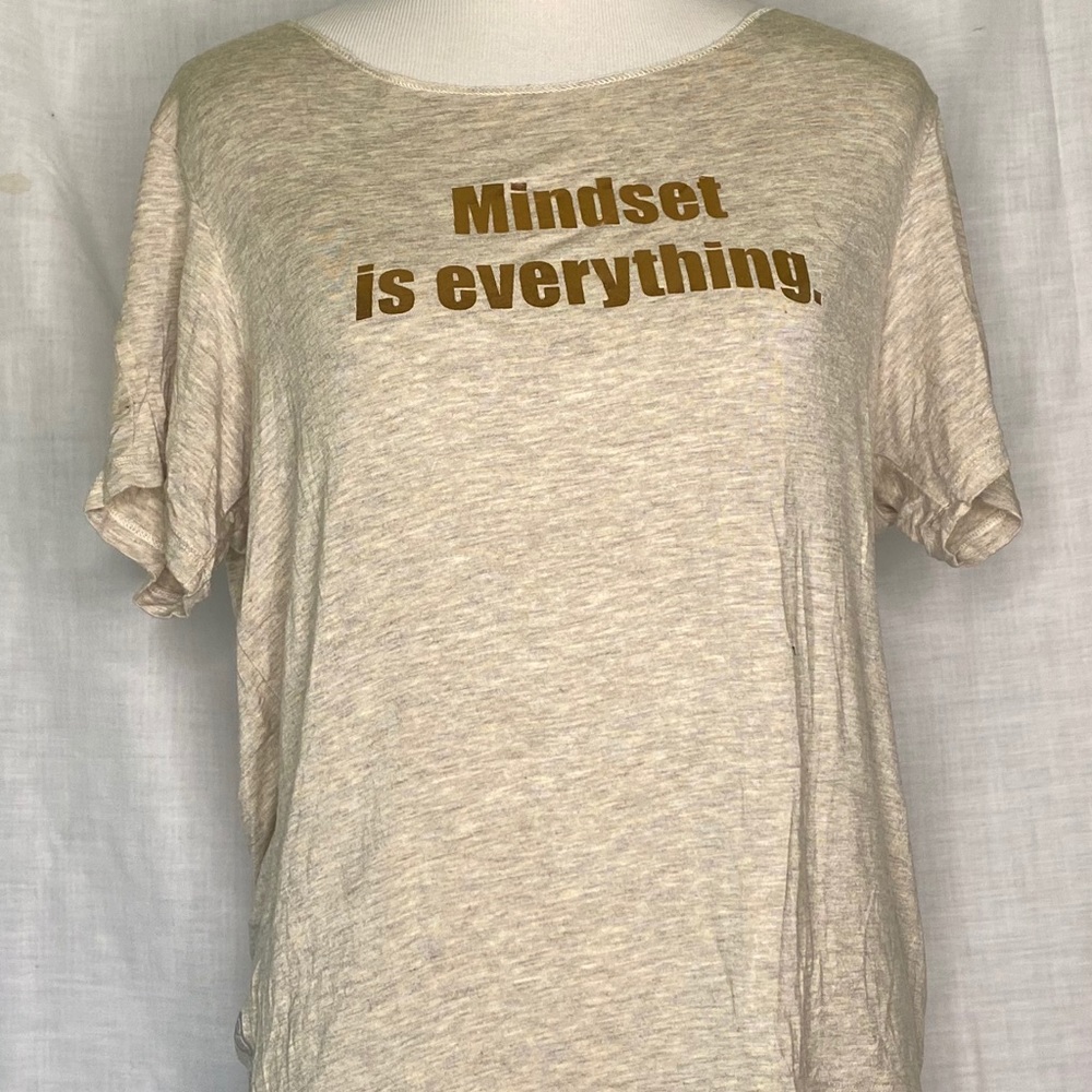 Beachbody 2B Mindset open back cross cross shirt